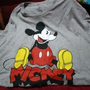 There is a little dirt on it but u can get it out with tide or however you do it